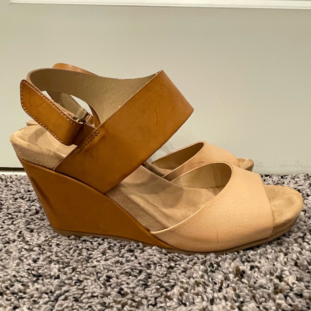 CL by Laundry Strap Wedge Sandals
